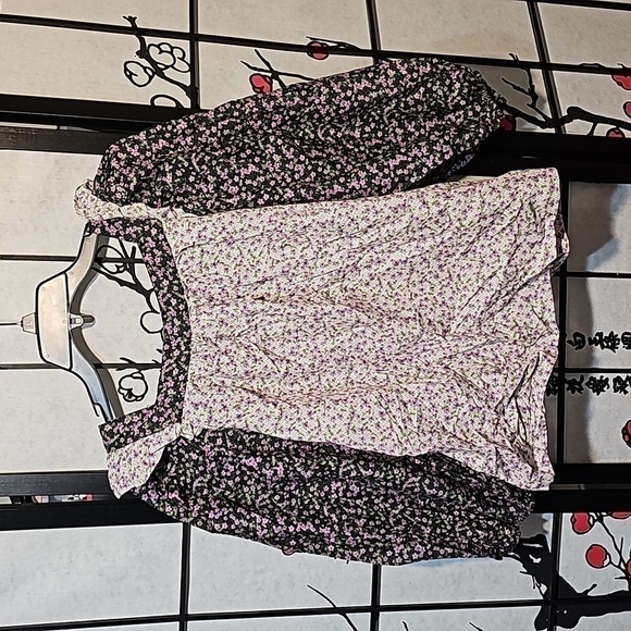 Carolina Belle Montreal Floral Blouse Size Small NWT - Picture 7 of 7